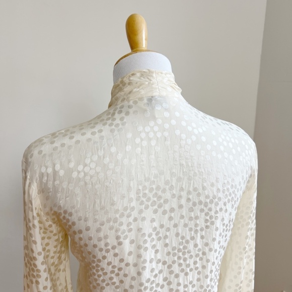 Vintage SLB by Sunny Leigh 100% Silk Minimalist Ivory Classic Blouse Top Medium - Picture 11 of 13